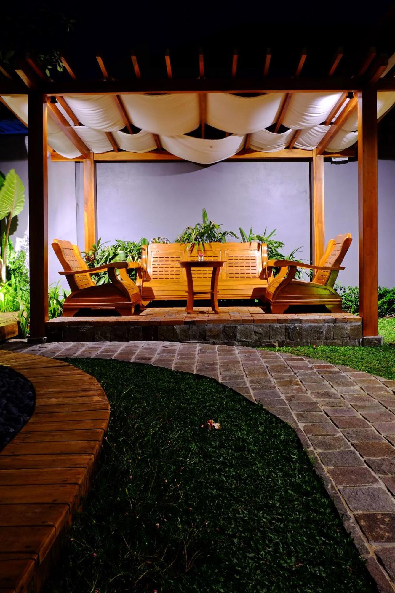 O.B Oemah Bone Homestay Sanur  Exterior photo